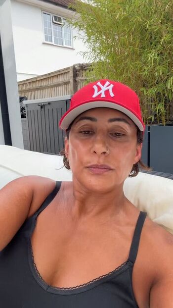 Saira Khan