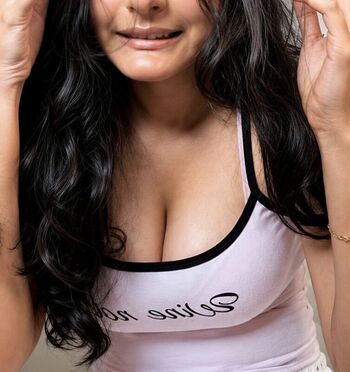 Full leaked Sakshi pandey page private onlyfans photo