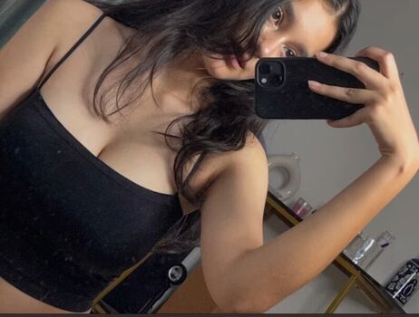 Full leaked Sakshi pandey page private onlyfans photo