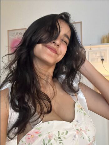 Full leaked Sakshi pandey private onlyfans photo