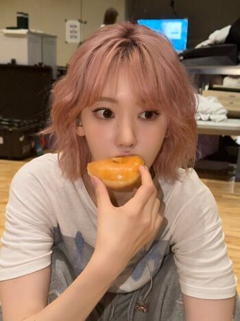 Sakura Miyawaki 宮脇 咲良