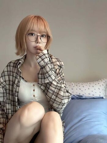 Full leaked Sakura miyawaki private onlyfans photo