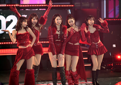 Sakura Miyawaki 宮脇 咲良