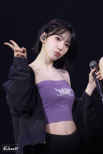 Full leaked Sakura miyawaki page private onlyfans photo