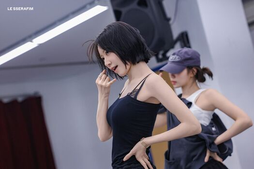 Full leaked Sakura miyawaki page private onlyfans photo