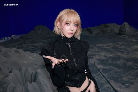 Sakura Miyawaki 宮脇 咲良