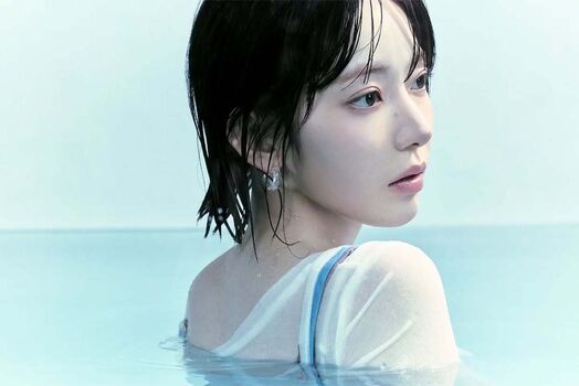 Sakura Miyawaki 宮脇 咲良