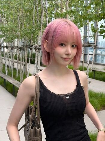 Sakura Miyawaki 宮脇 咲良