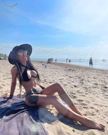Full leaked Salina laila private onlyfans photo