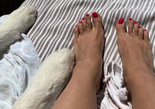 Full leaked Salma feet private onlyfans photo