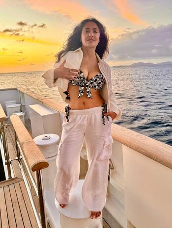 Full leaked Salma hayek private onlyfans photo