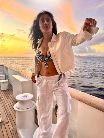 Full leaked Salma hayek private onlyfans photo