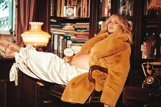 Full leaked Samara weaving page private onlyfans photo