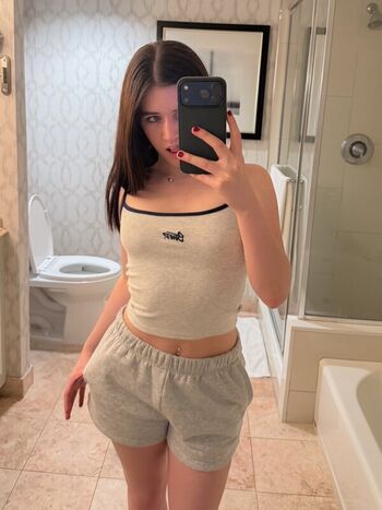 Full leaked Samrazzu private onlyfans photo