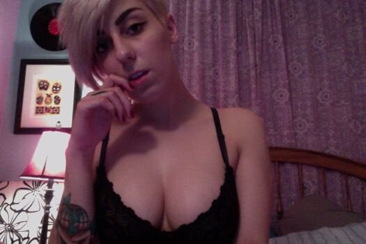 Full leaked Samsmithdoesmyhair private onlyfans photo