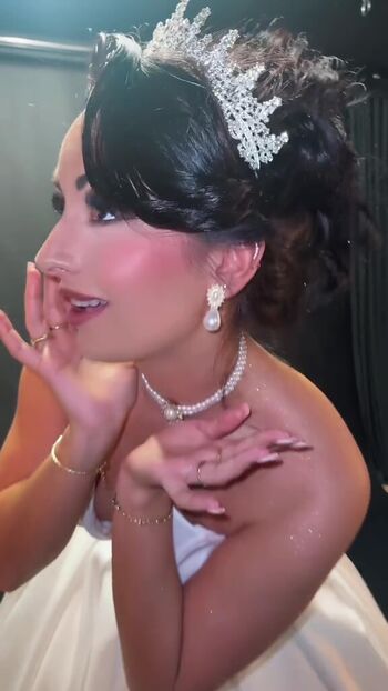 Full leaked Sandra baratier tiktokeuse private onlyfans photo