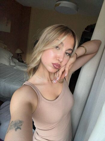 Full leaked Sandractive private onlyfans photo