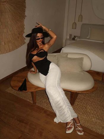Full leaked Sanly liu private onlyfans photo