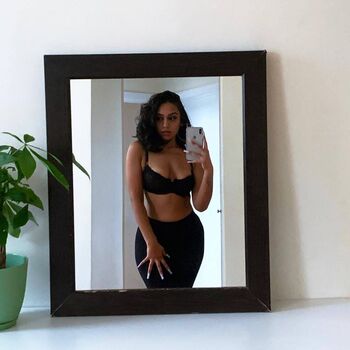 Full leaked Sanu xo private onlyfans photo