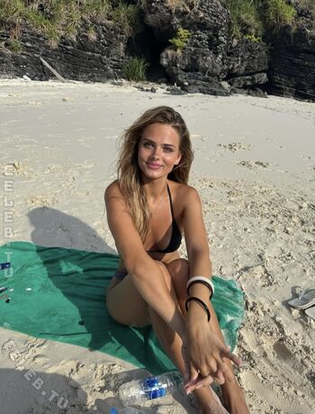 Full leaked Sara crumbeleg private onlyfans photo