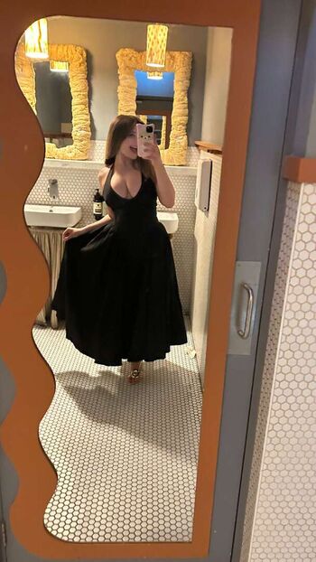 Full leaked Sara dobrik page private onlyfans photo