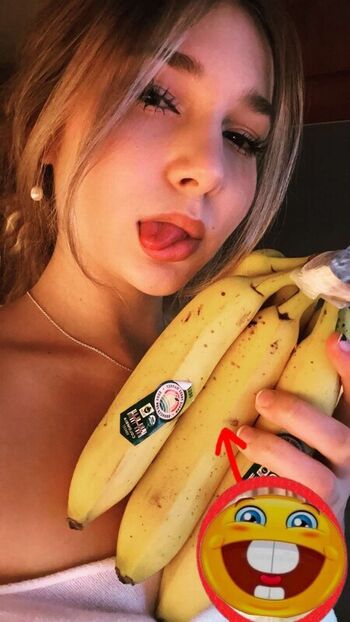 Full leaked Sara dobrik page private onlyfans photo