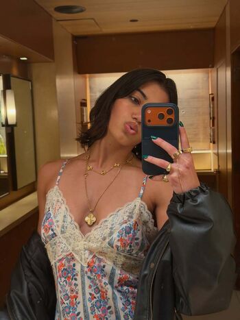 Full leaked Sara saffari page private onlyfans photo