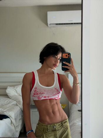 Full leaked Sara saffari page private onlyfans photo