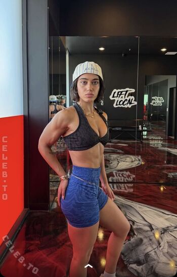Full leaked Sara saffari page private onlyfans photo