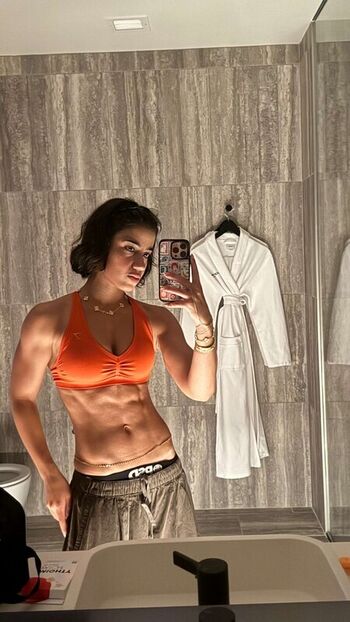 Full leaked Sara saffari page private onlyfans photo