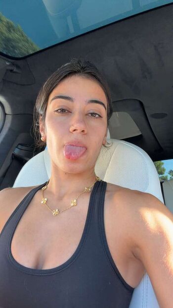 Full leaked Sara saffari private onlyfans photo