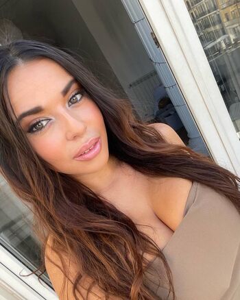 Full leaked Sara santa olalla private onlyfans photo