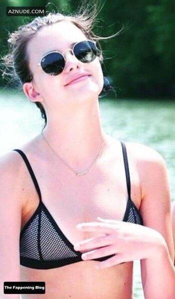 Full leaked Sara waisglass private onlyfans photo