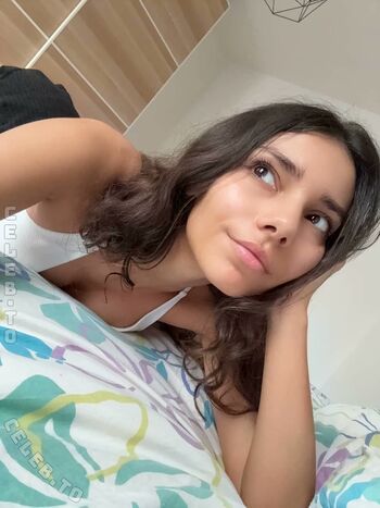 Sara Wolf
