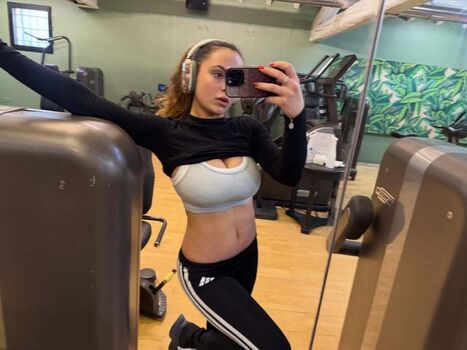 Full leaked Sarabella harris page private onlyfans photo