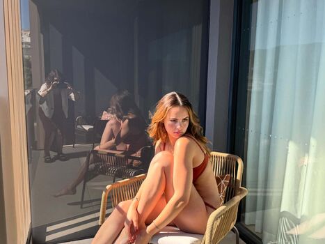 Full leaked Sarabella harris page private onlyfans photo