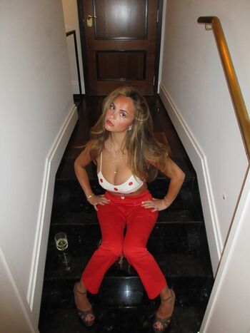 Full leaked Sarabella harris page private onlyfans photo