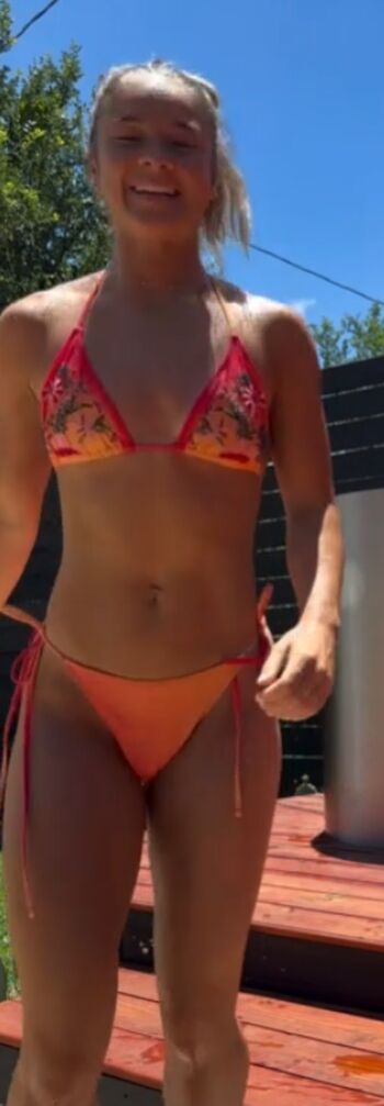 Full leaked Sarah dorough page private onlyfans photo