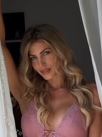 Full leaked Sarah harrison page private onlyfans photo
