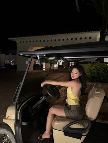 Sarah Hwang