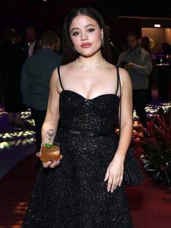 Full leaked Sarah jeffery private onlyfans photo