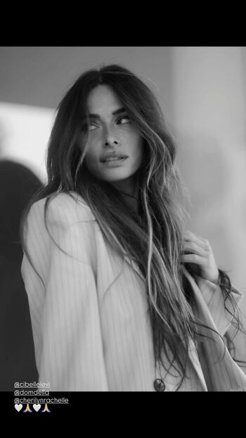 Full leaked Sarah shahi page private onlyfans photo