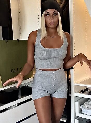 Full leaked Sarah wahala private onlyfans photo