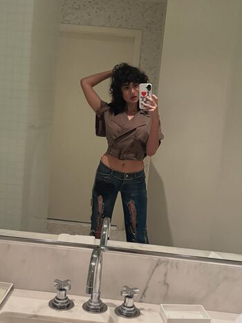 Full leaked Sarah yarkin private onlyfans photo