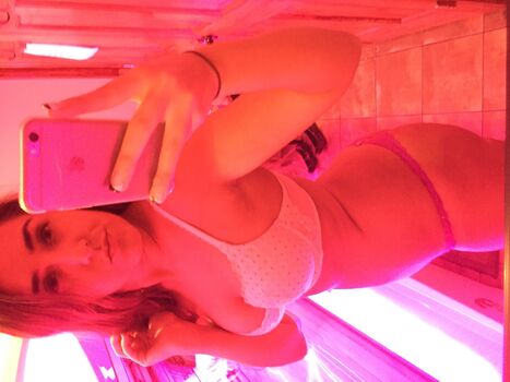 Full leaked Sarahhevee private onlyfans photo