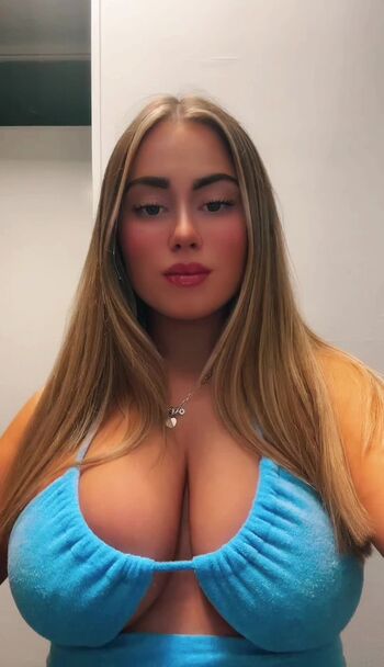 Full leaked Sarahlightx private onlyfans photo