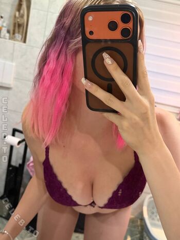 Full leaked Sarahnoir private onlyfans photo