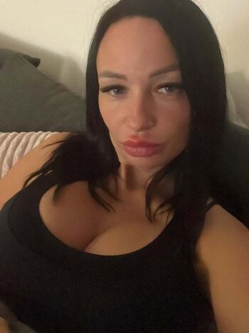 Full leaked Sarahotdiamond private onlyfans photo