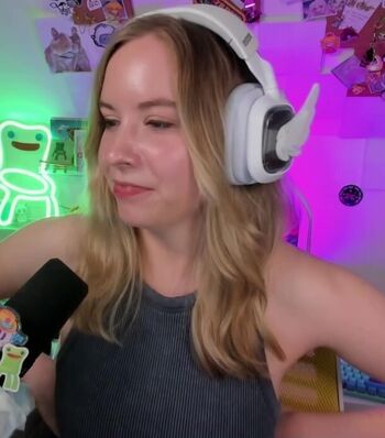 Full leaked Sarahpodz private onlyfans photo