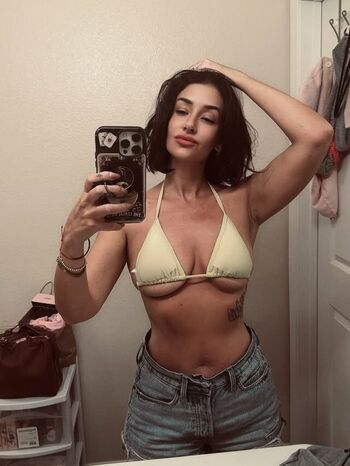 Full leaked Saralia private onlyfans photo